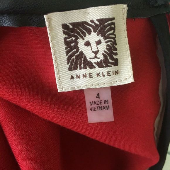 Anne Klein 4 Dress Shift Red Black Trim 3/4 - Picture 8 of 8